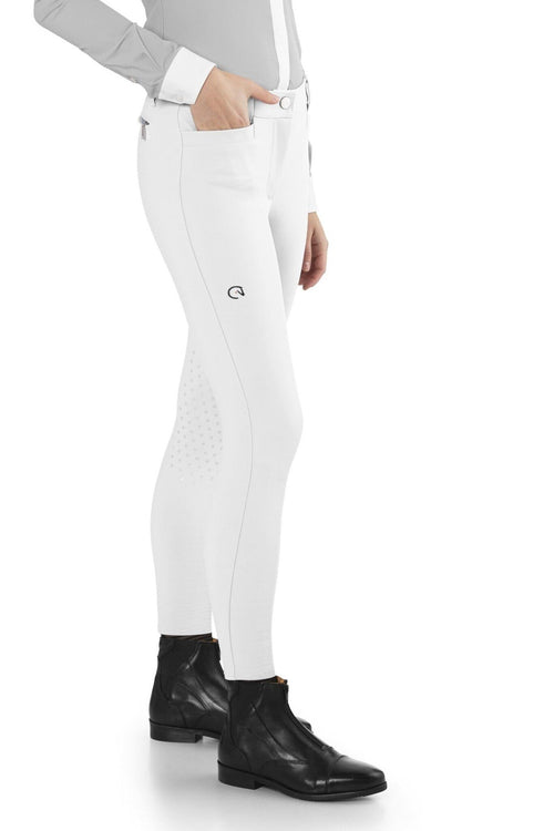 BJUEJ-jumping-EJ-side-white