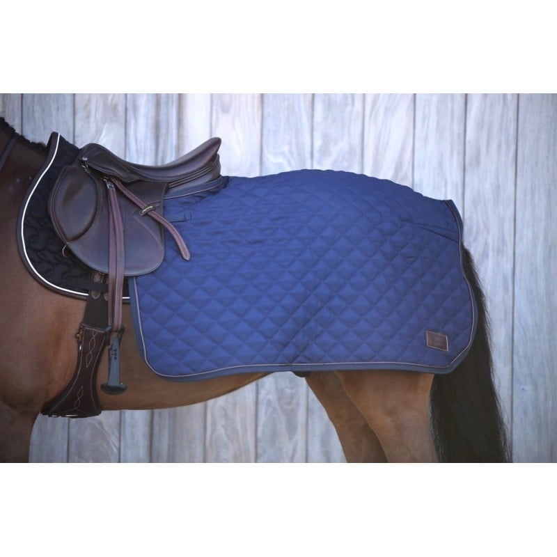 couvre-reins-carre-dressage-cheval-160-g-kentucky